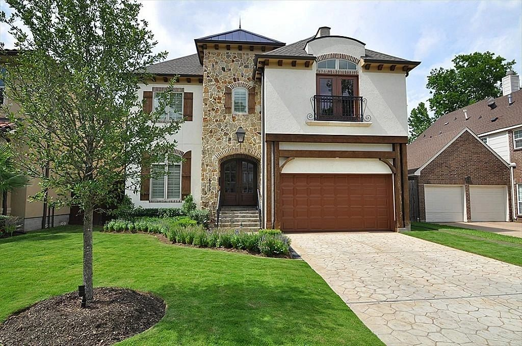 casa en Bellaire Builders por Bellaire Builders