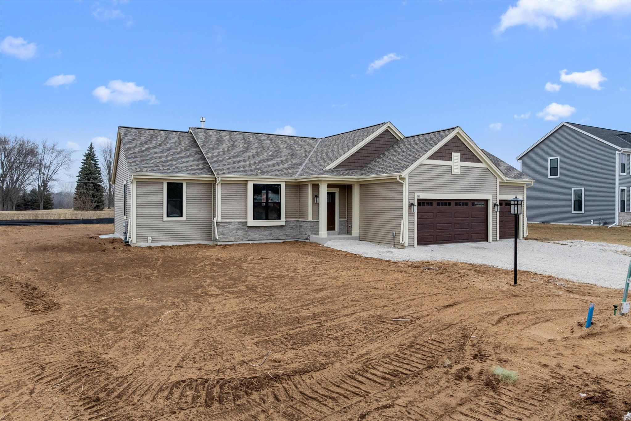 The Rylee, Plan 1654 - The Settlement at Utica Lake: Dousman, Wisconsin - Bielinski Homes, Inc.