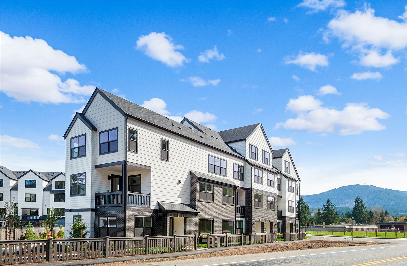 casa en Towns on 7th por Blue Fern Homes