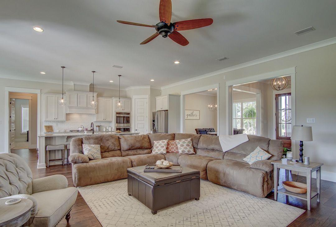 casa en Brian T Armstrong Construction por Brian T Armstrong Construction