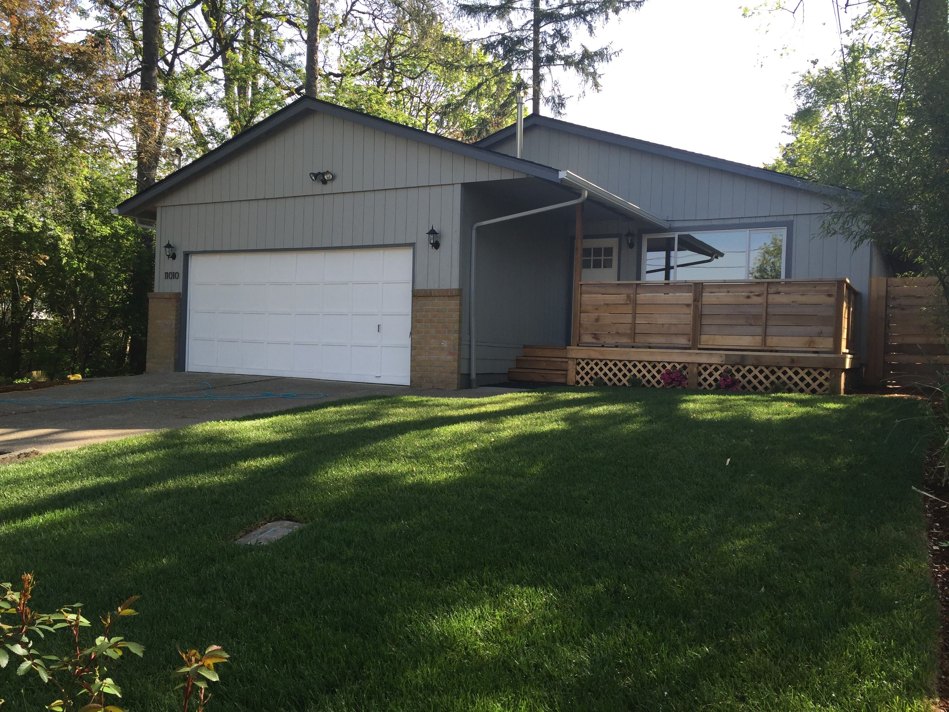 casa en Bronze Construction Services Inc. por Bronze Construction Services Inc.