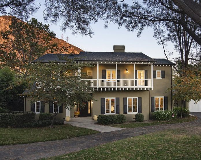 casa en Brother Sun Builders por Brother Sun Builders