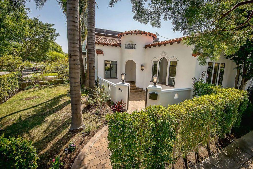 Build 4 You Inc - : Tarzana, CA
