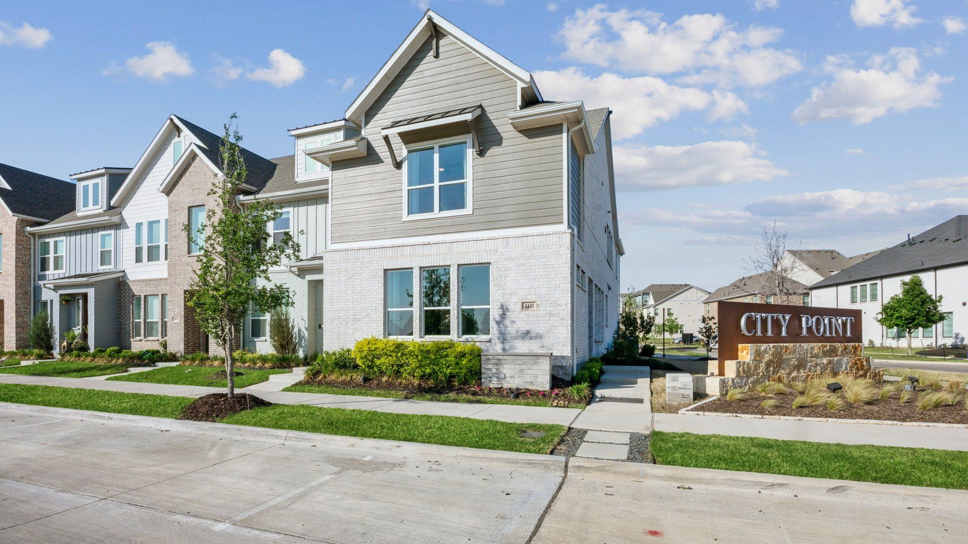 casa en City Point por CB JENI Homes