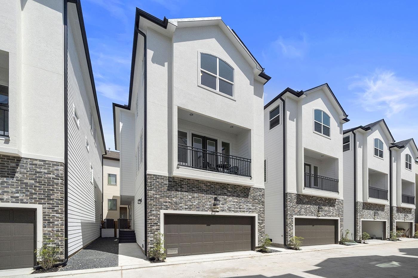 Fisher Court por CMC Homes en Houston Texas