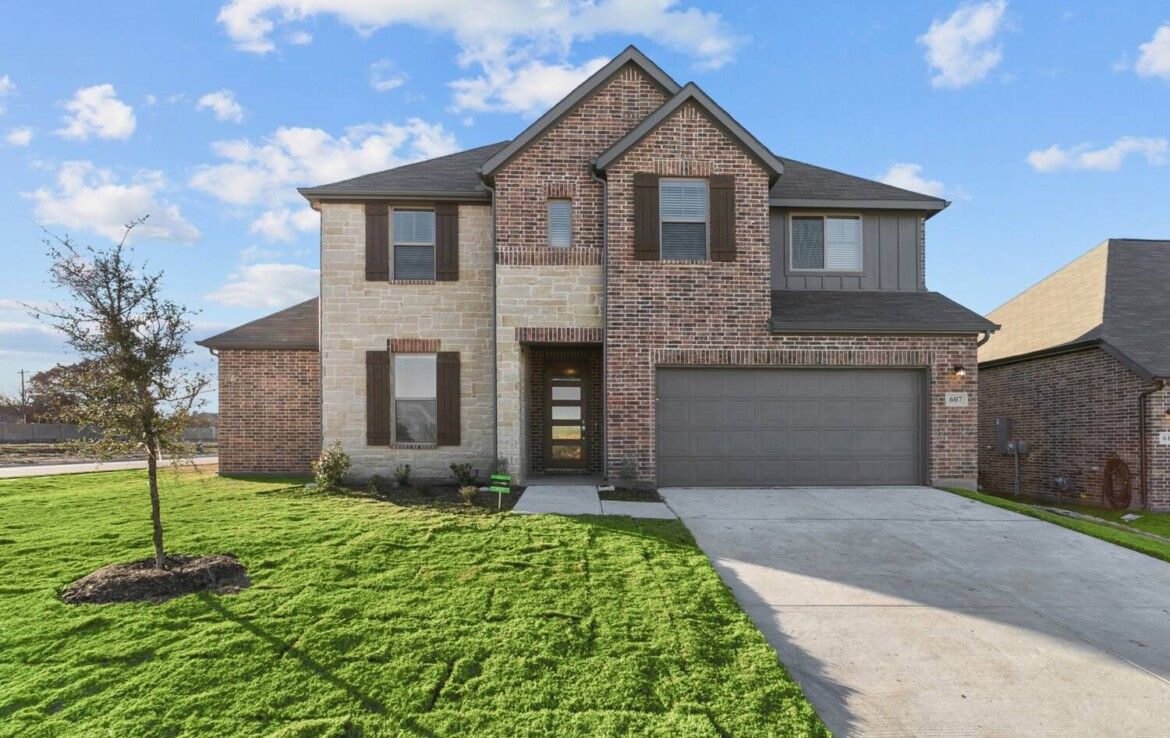 722 Tinsley Meadow Dr. Van Alstyne, TX 75495