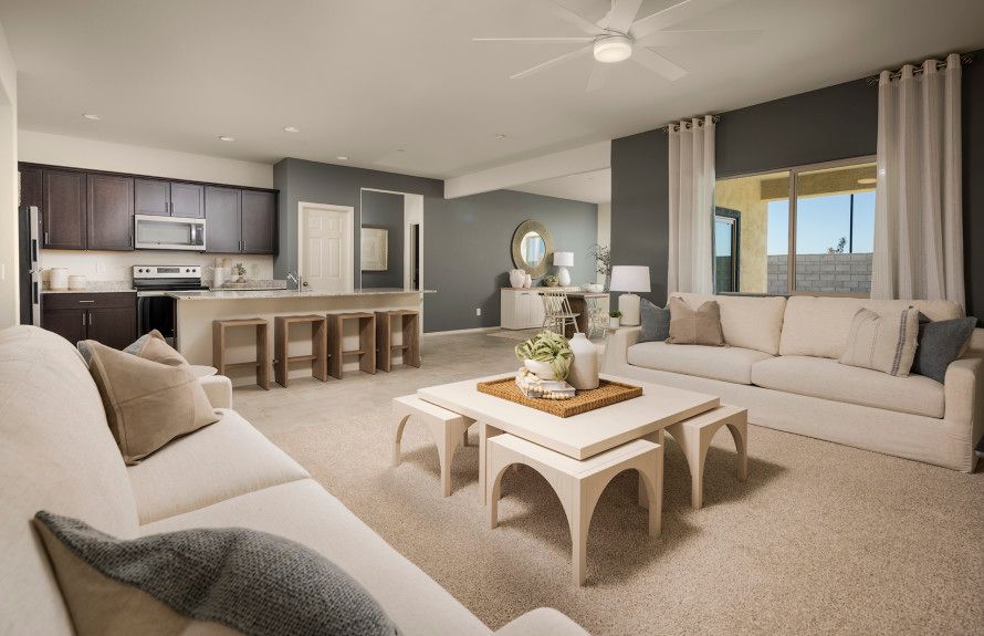 casa en Entrada La Coraza at Rancho Sahuarita por Centex Homes