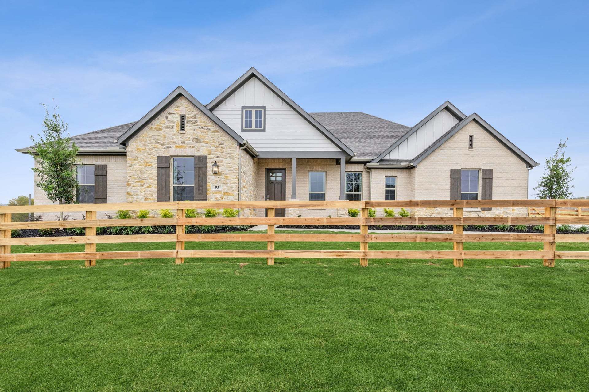 Lakeway Estates - Waxahachie, TX