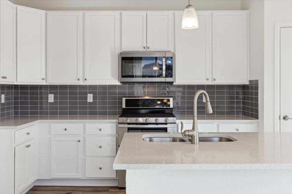 Sonoma | Residence 205R - The Townes at Skyline Ridge: Castle Pines, Colorado - Century Communities