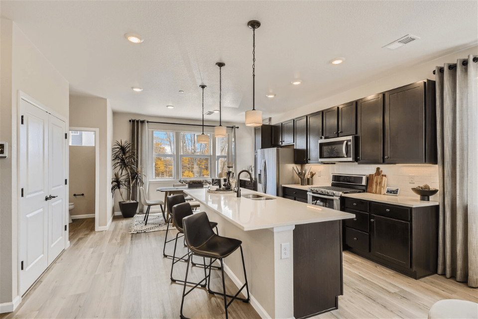casa en The Townes at Skyline Ridge por Century Communities