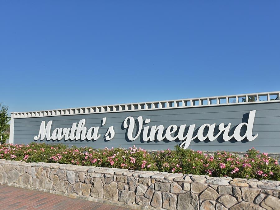 casa en Martha's Vineyard por Century Communities