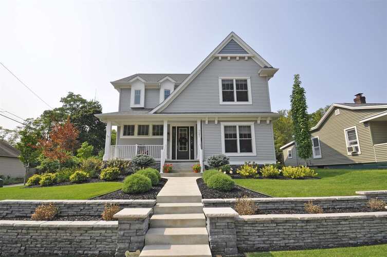casa en Hill Street por Century Custom Builders