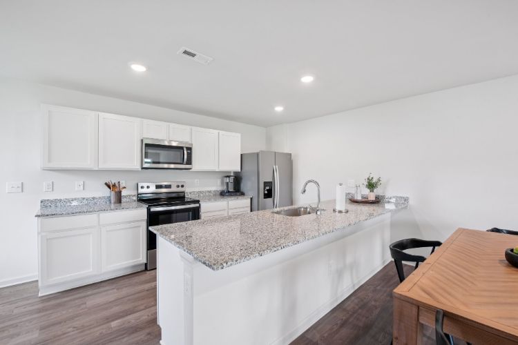 casa en Cobblestone por Century Complete