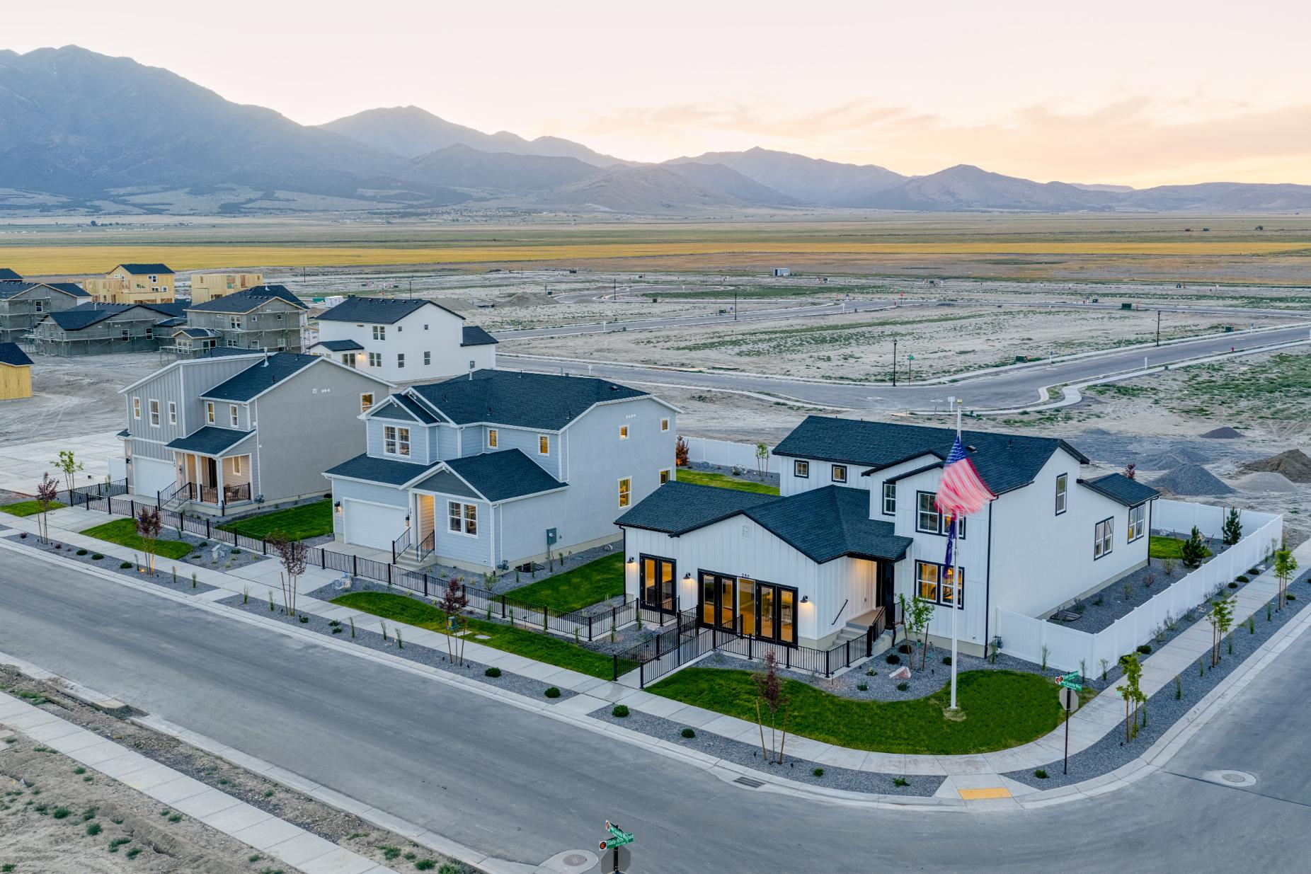 casa en Pinnacles at Eagle Mountain por Century Communities