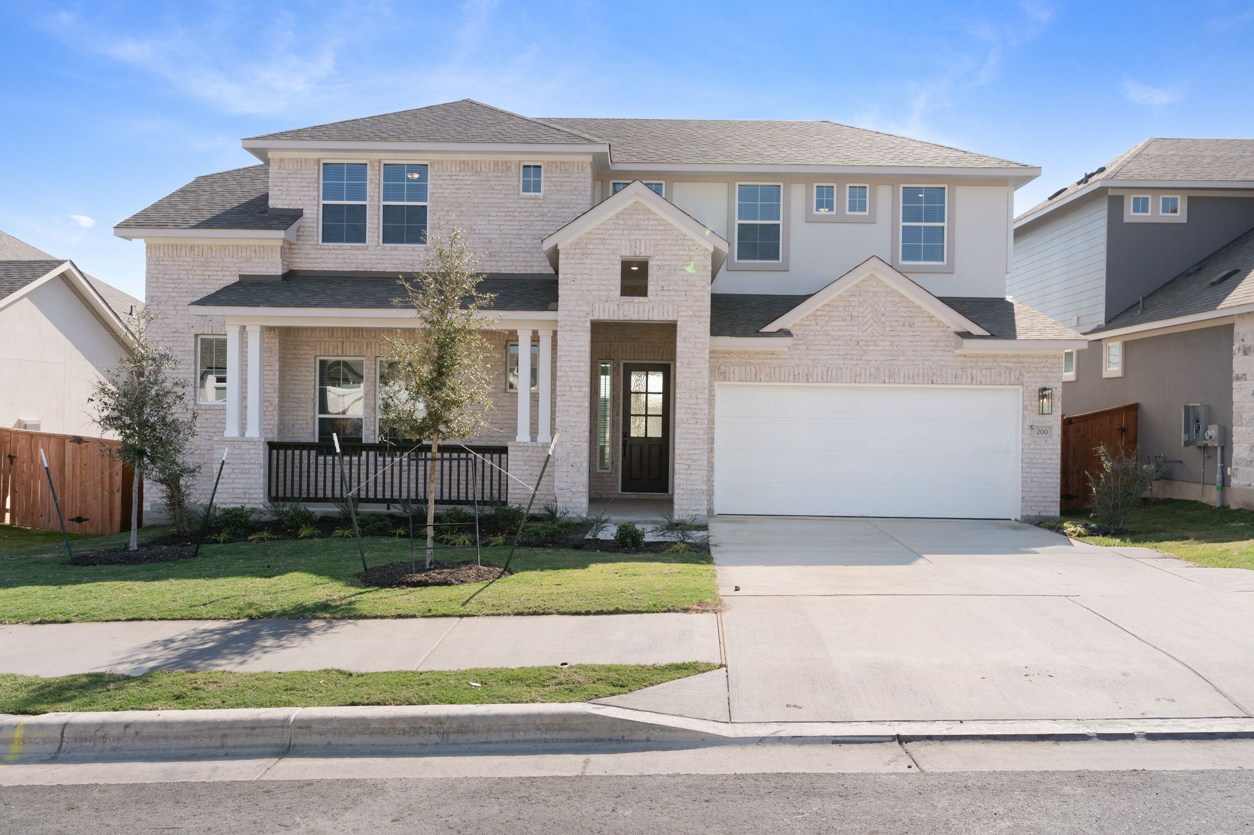 Berry Creek Highlands por Chesmar Homes en Austin Texas