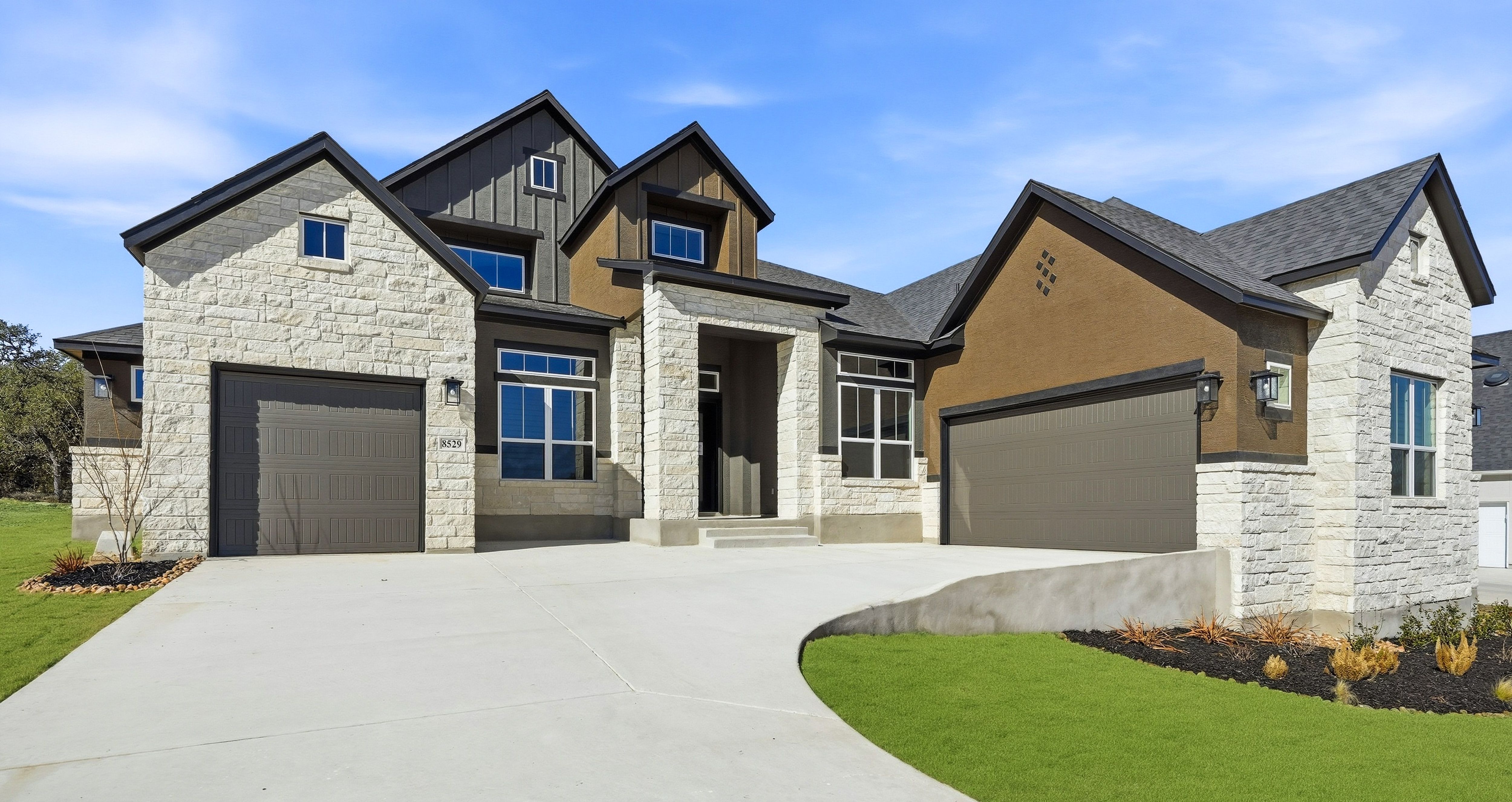 Caliza Reserve por Chesmar Homes en San Antonio Texas