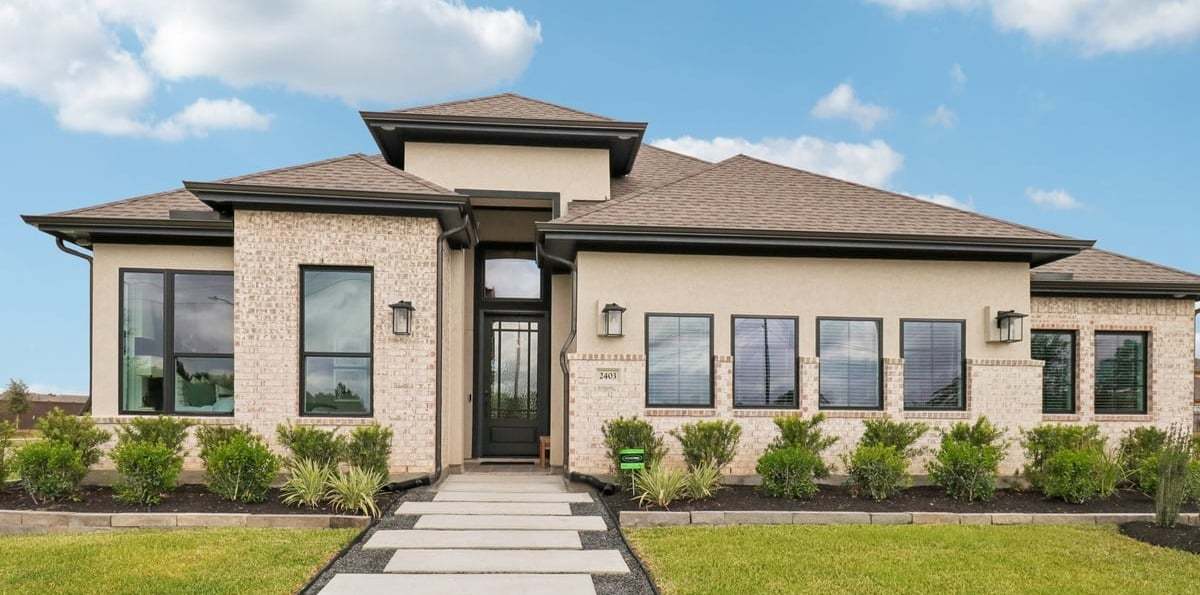 casa en Wood Leaf Reserve por Chesmar Homes