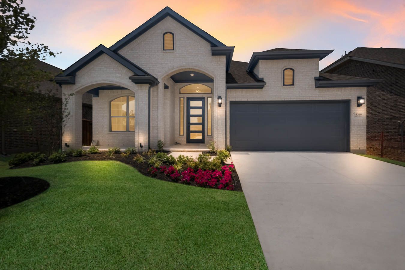 1111 Tenmile Lane. Forney, TX 75126