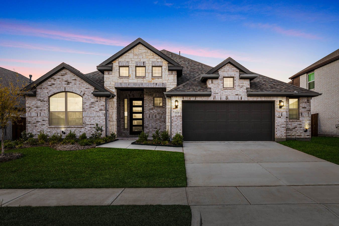 1111 Tenmile Lane. Forney, TX 75126