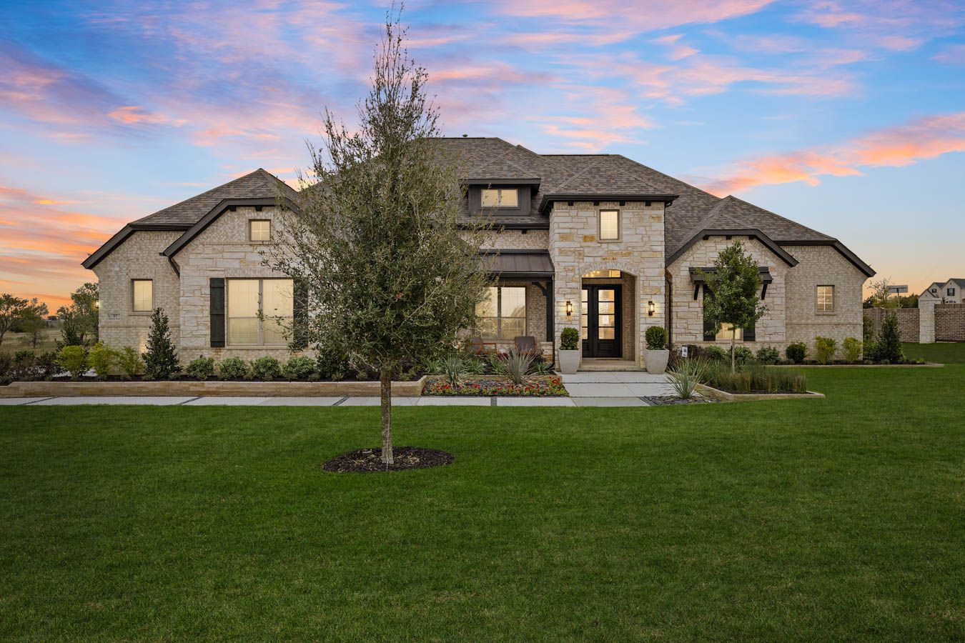 97 Hunter Pass. Waxahachie, TX 75165