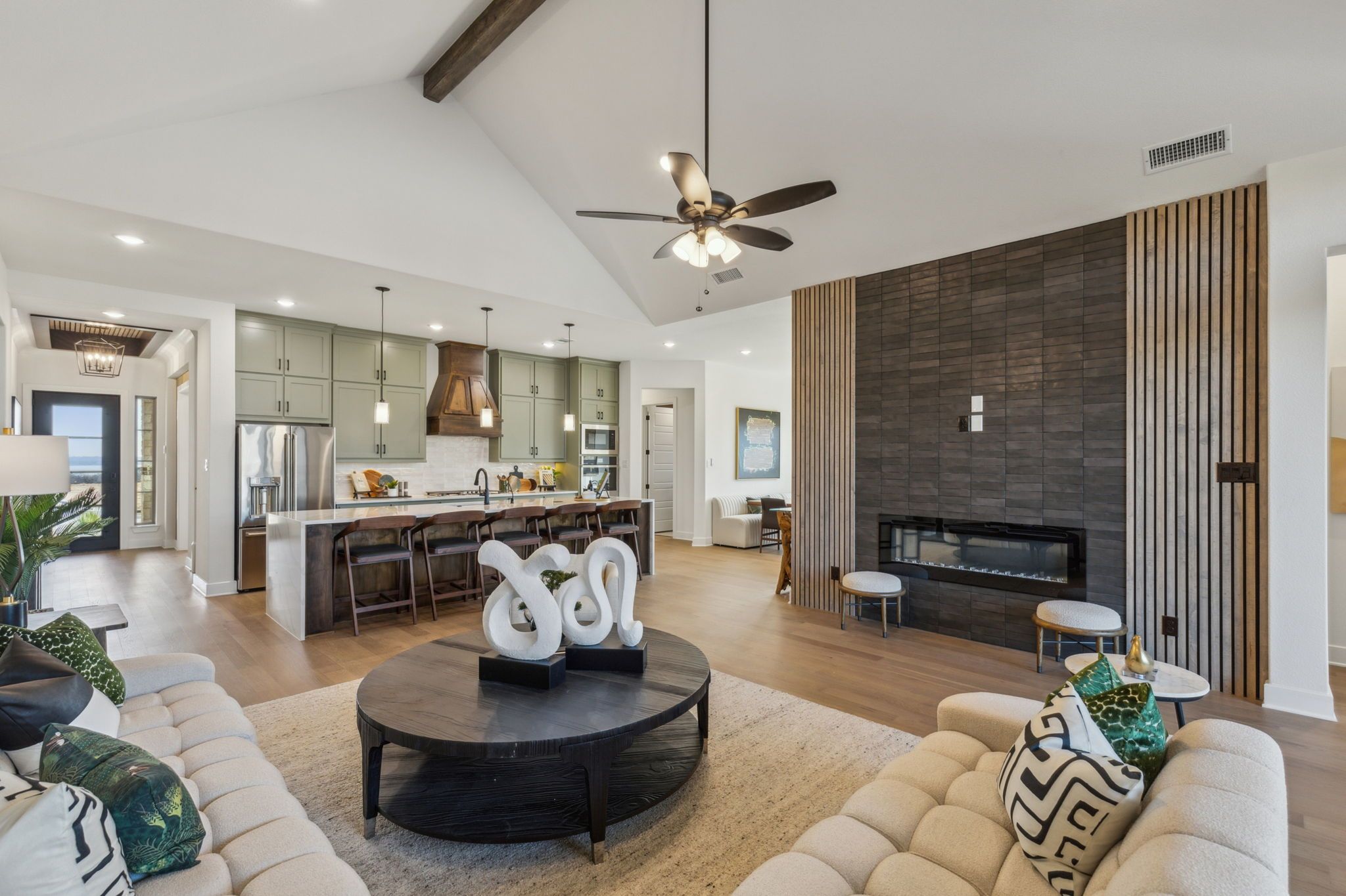 casa en Lakeview Heights por Chesmar Homes