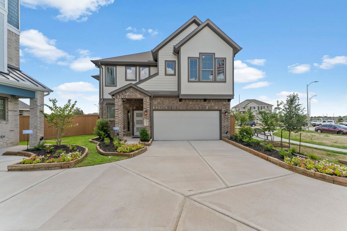 Capeside - Courtyard Collection - Jordan Ranch: Fulshear, Texas - Chesmar Homes