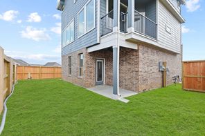Fairview - Courtyard Collection
