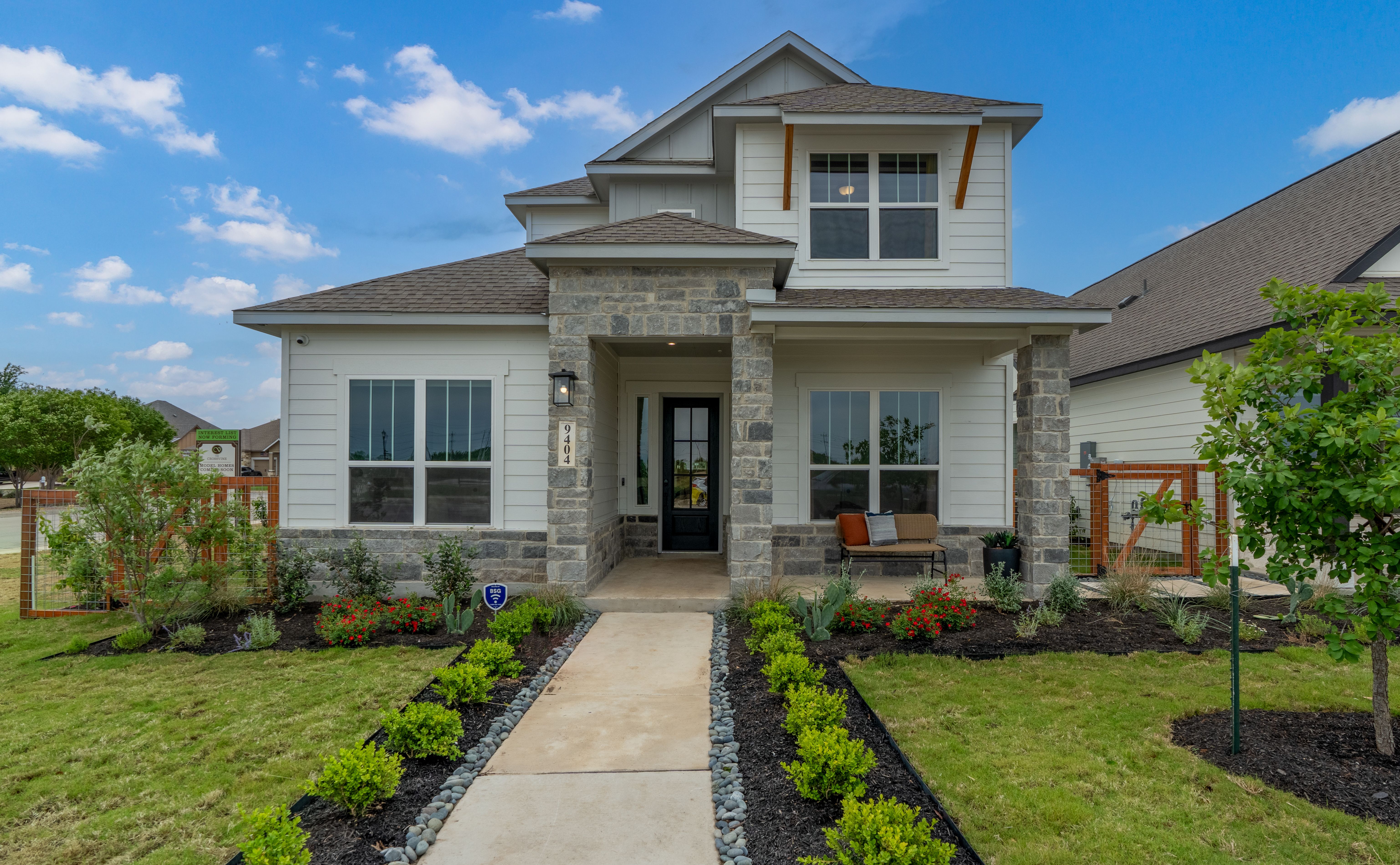 casa en The Crossvine por Chesmar Homes