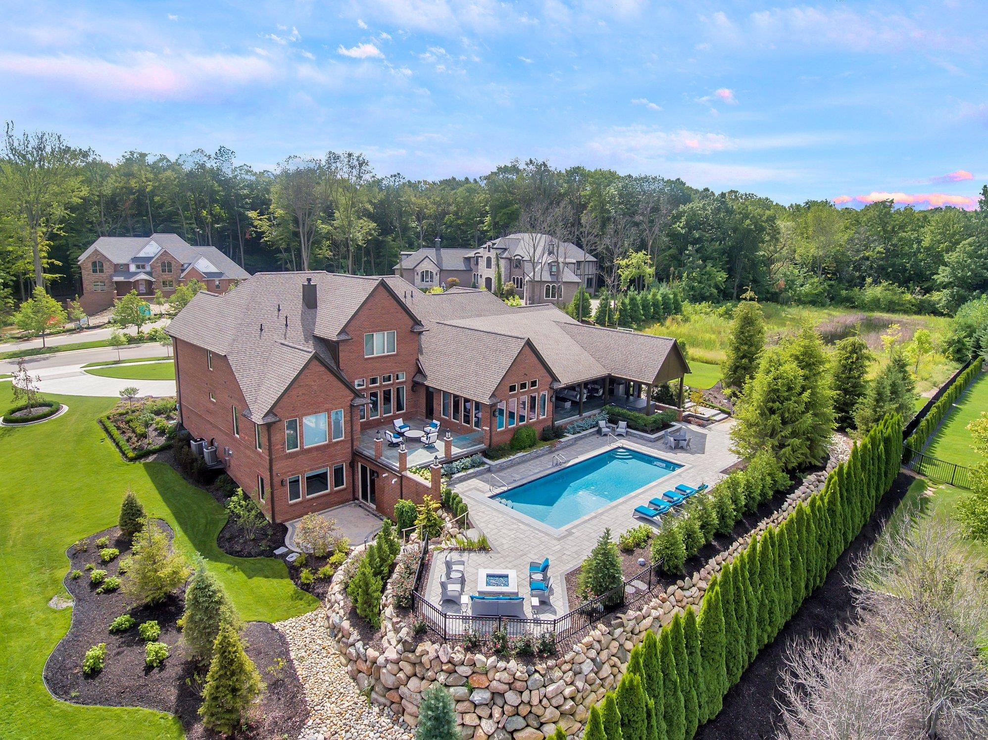 casa en Dunhill Park por Compo Builders, Inc.