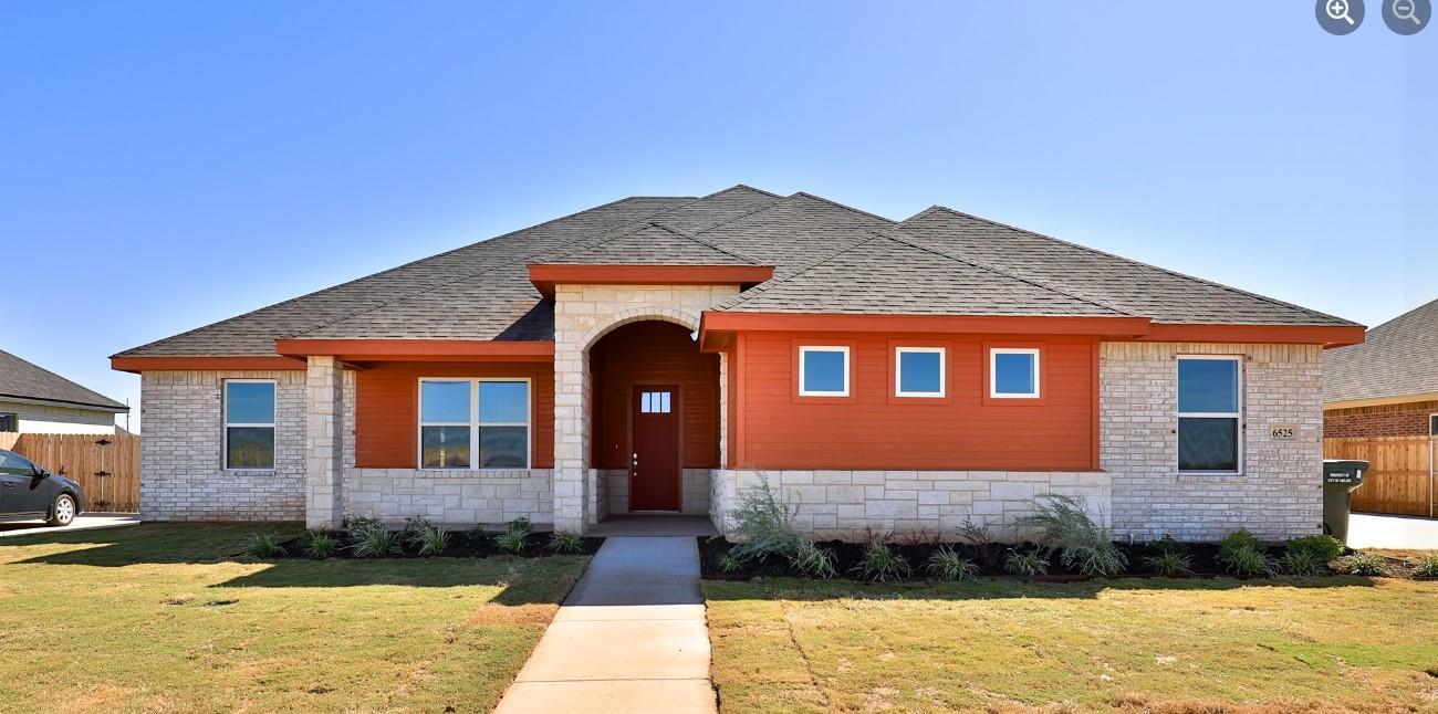 casa en Cornerstone Custom Homes por Cornerstone