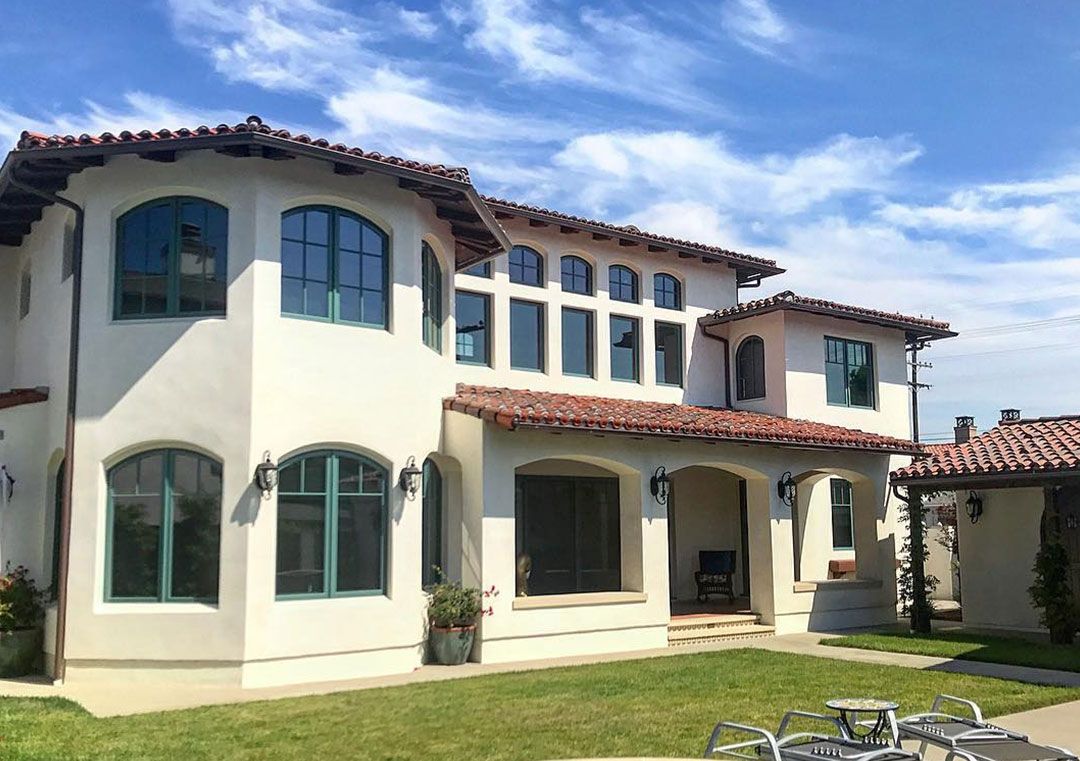 Cornell Custom Construction por Cornell Custom Homes en Riverside-San Bernardino California