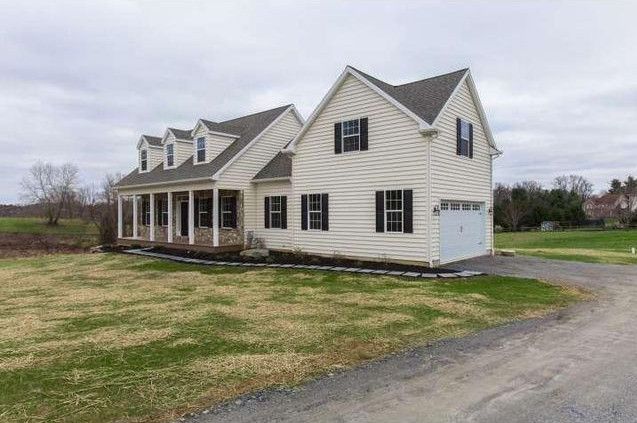 casa en Cornerstone Quality Builders por Cornerstone Quality Builders
