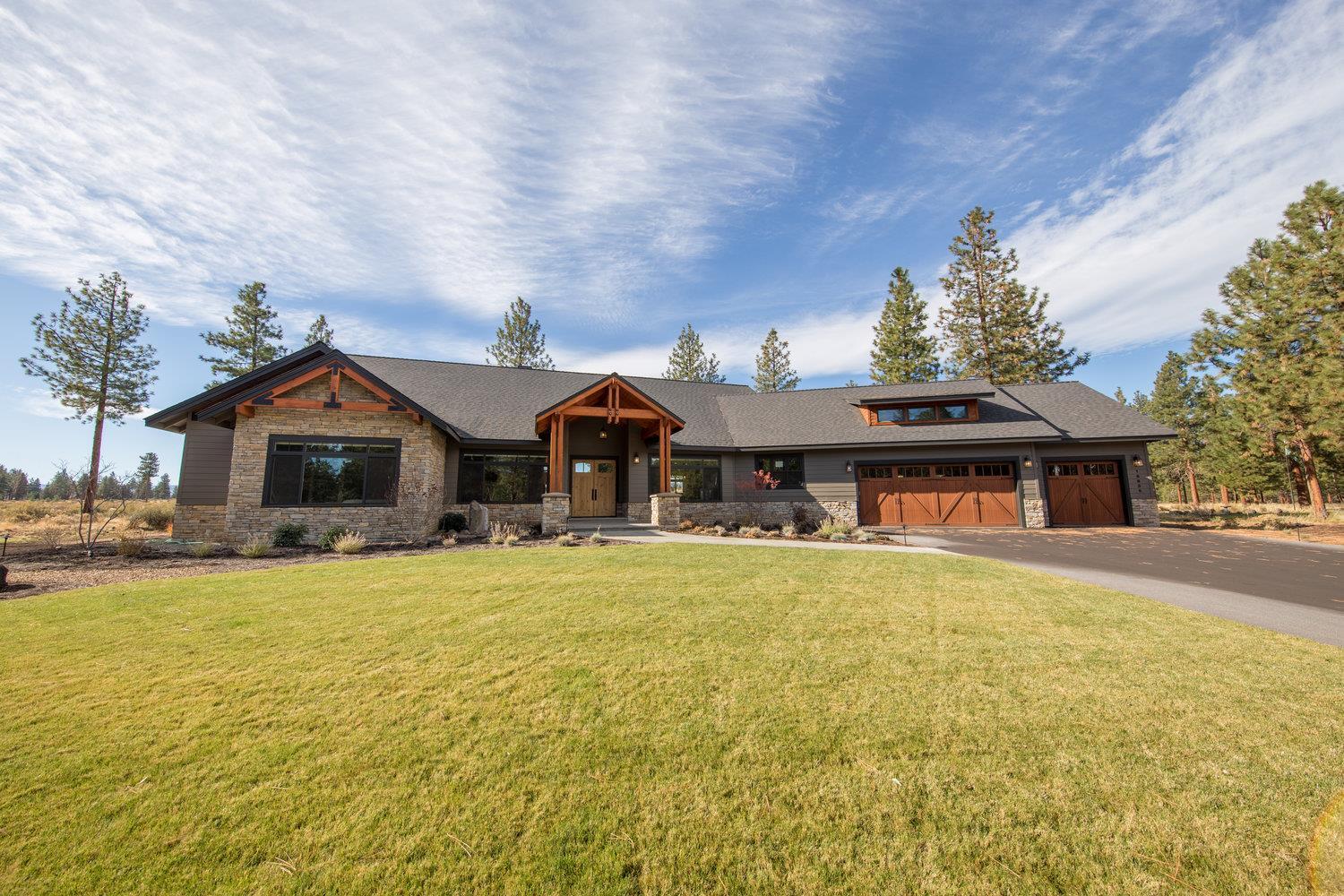 Craftsman Homes by Design por Craftsman Homes by Design en Central Oregon Oregon