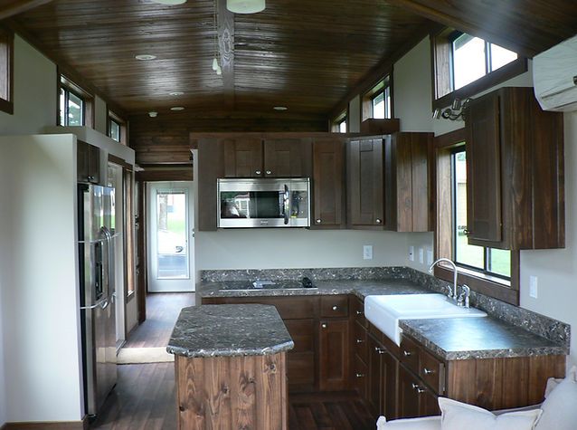 casa en Creative Living Solutions, LLC por Creative Living Solutions, LLC