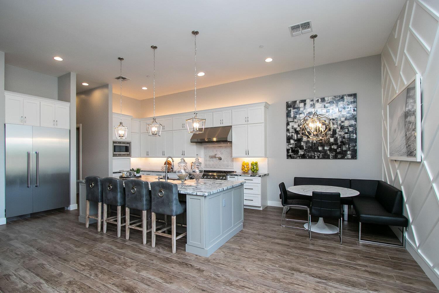 Custom City Homes por Custom City Homes en Phoenix-Mesa Arizona