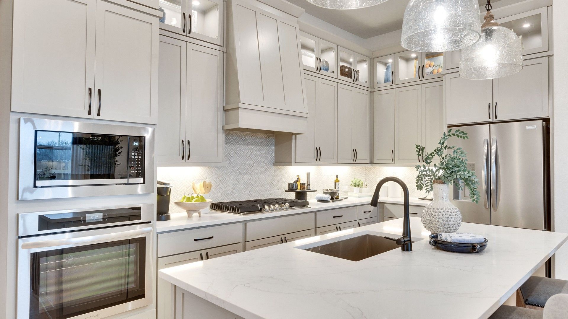 casa en Spring Creek por DRB Homes