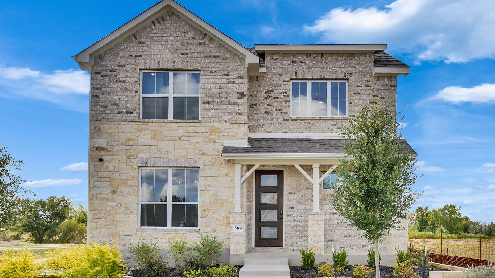 casa en Creeks Crossing por DRB Homes
