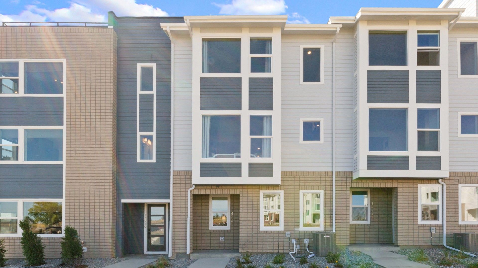 Dillon Pointe - Skyview por DRB Homes en Denver Colorado