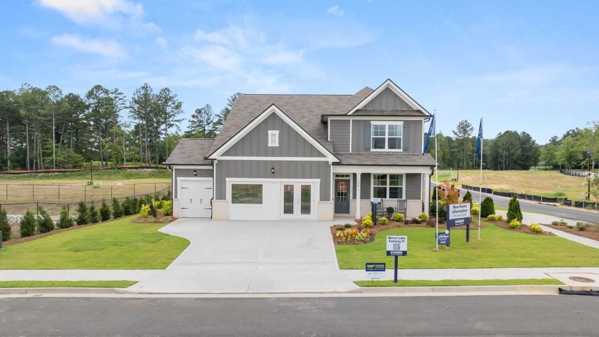 casa en Fairway 17 at Mirror Lake por D.R. Horton