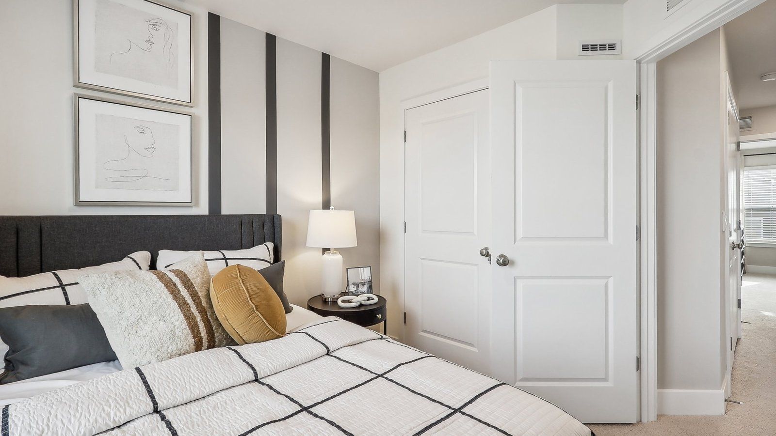 Valley View Townhomes - Stephens City, VA