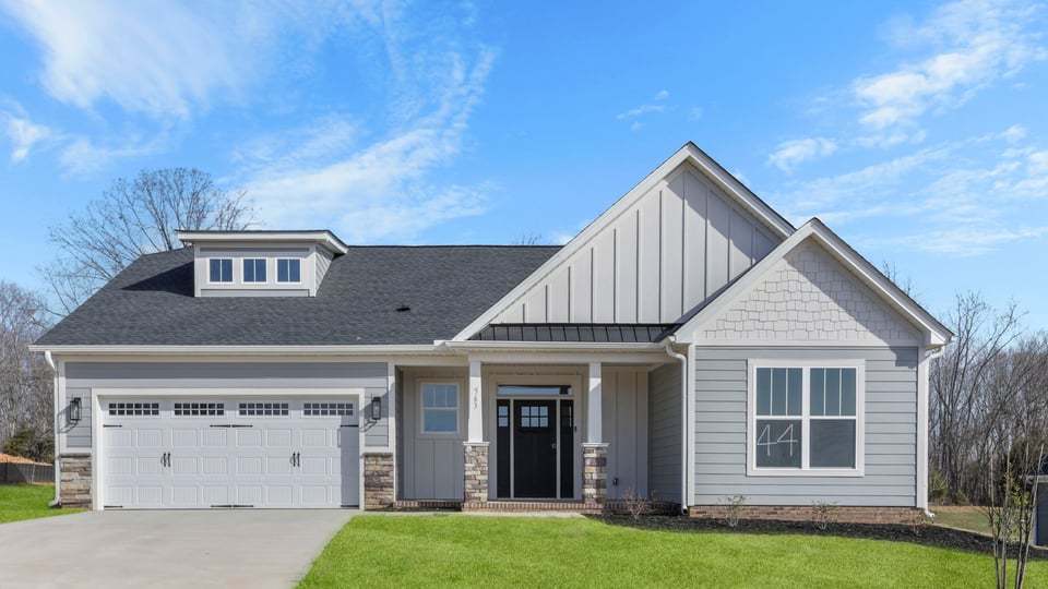 563 Winstone Trail