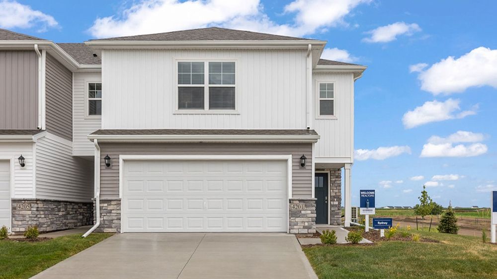 Mallard Prairie Townhomes - Urbandale, IA