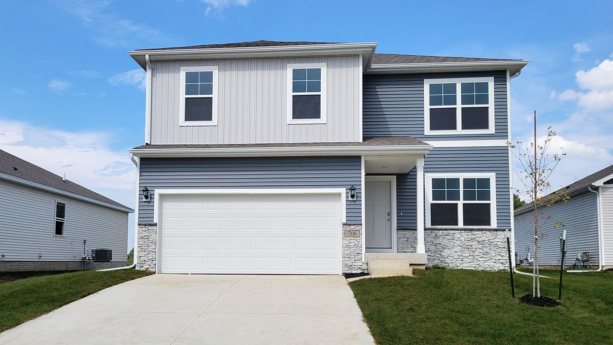 Bellhaven - Edgewood Village: Hiawatha, Iowa - D.R. Horton