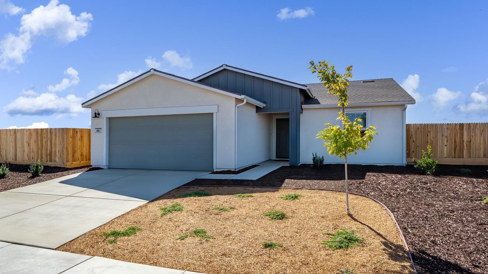 casa en Bella Oaks II por D.R. Horton Basic