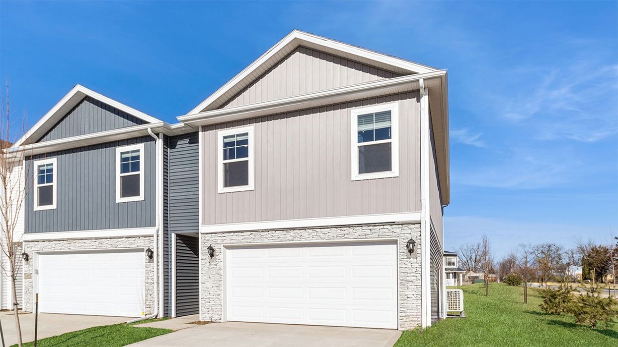 Banks Landing Townhomes - West Des Moines, IA