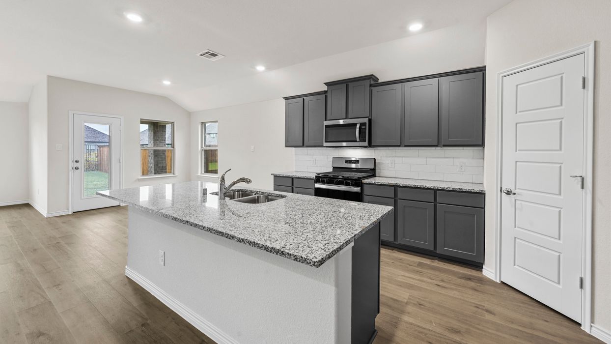 640 New Dawn Drive. Lavon, TX 75166