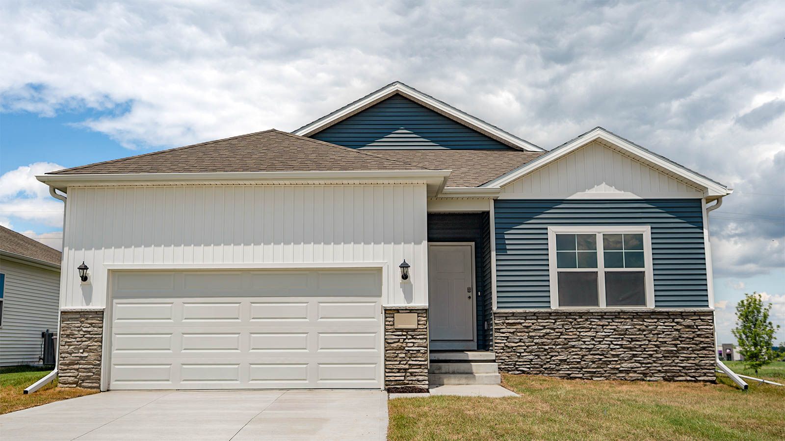 HAMILTON - Oak Leaf: Papillion, Nebraska - D.R. Horton