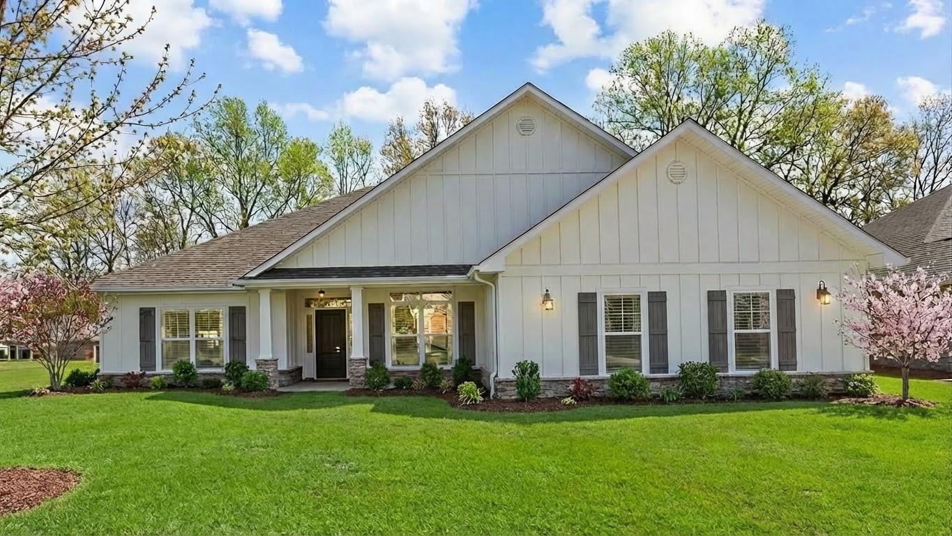 6601 Palm Pointe Drive. Ocean Springs, MS 39564