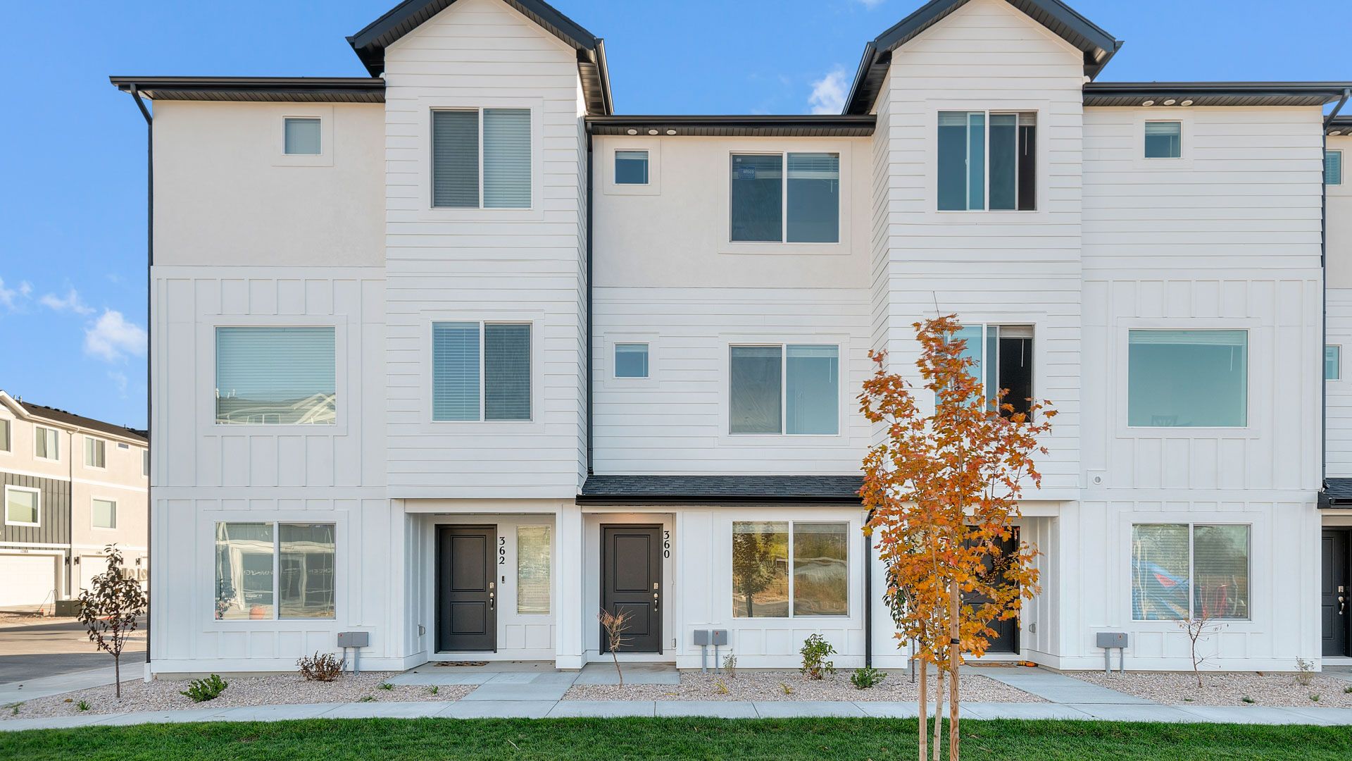 Oliver - Dixon Creek Townhomes: Harrisville, Utah - D.R. Horton
