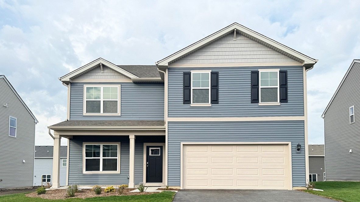 HENLEY - Cambridge Lakes North Traditional Single Family: Pingree Grove, Illinois - D.R. Horton